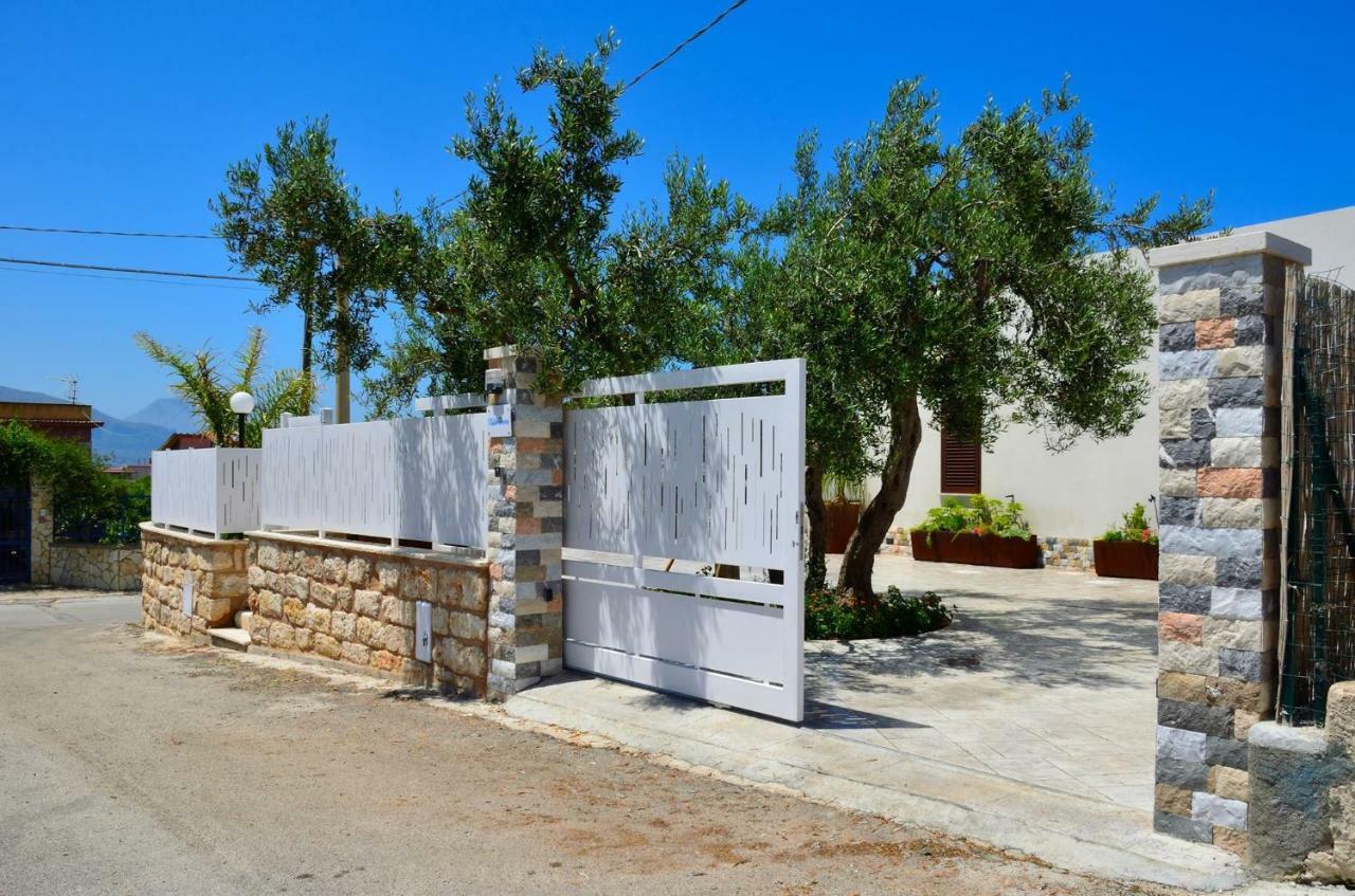 Villa Con Piscina Alcamo Marina المظهر الخارجي الصورة